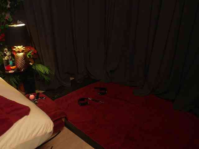 Lacie_Le_Beauty webcam