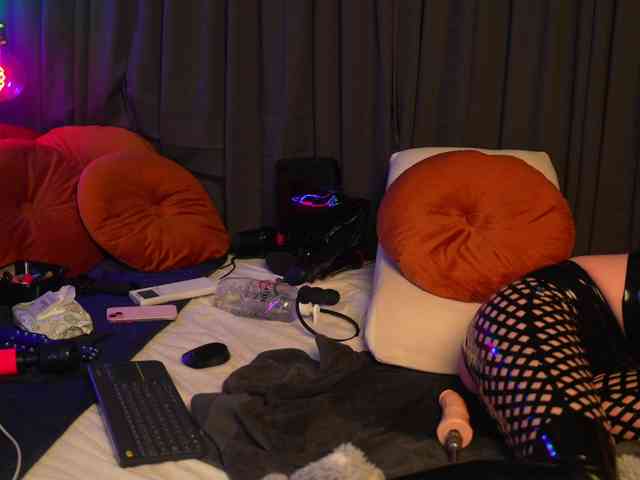 Lacie_Le_Beauty webcam