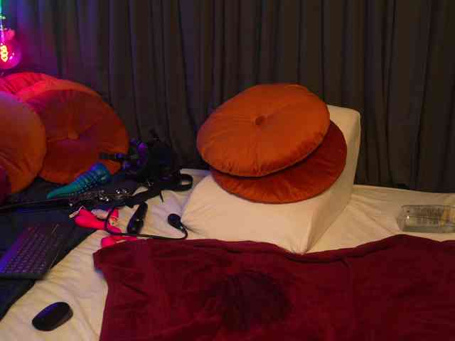 Lacie_Le_Beauty webcam