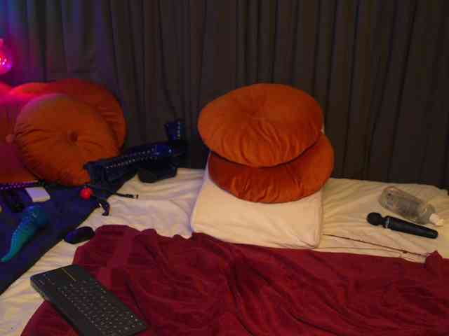 Lacie_Le_Beauty webcam