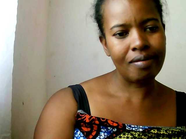 Edwiga's BongaCams show and profile