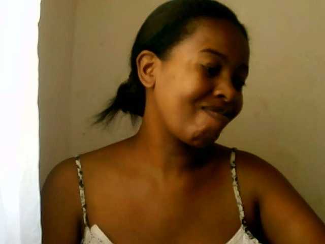 Edwiga's BongaCams show and profile