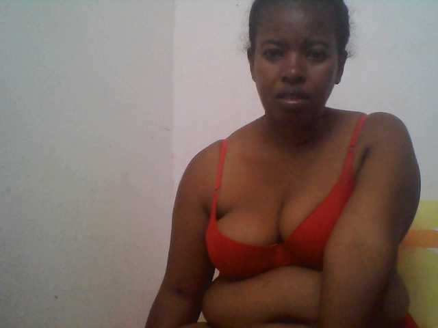 Edwiga's BongaCams show and profile