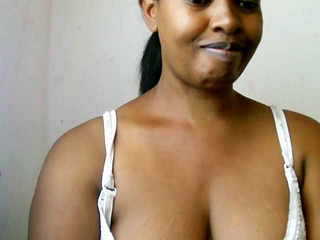 Edwiga's BongaCams show and profile