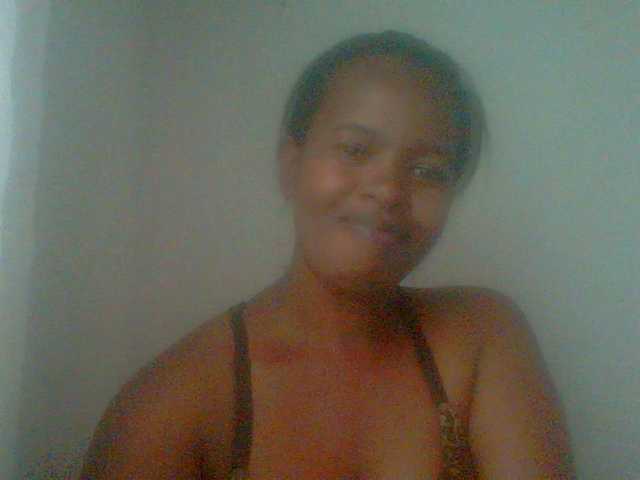 Edwiga's BongaCams show and profile