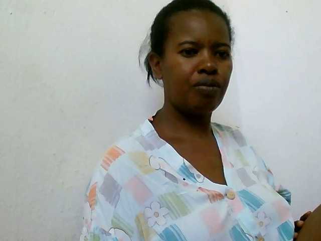 Edwiga's BongaCams show and profile