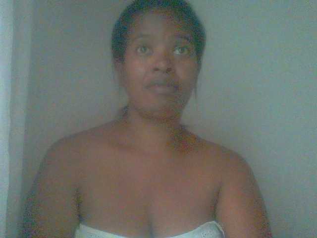 Edwiga's BongaCams show and profile