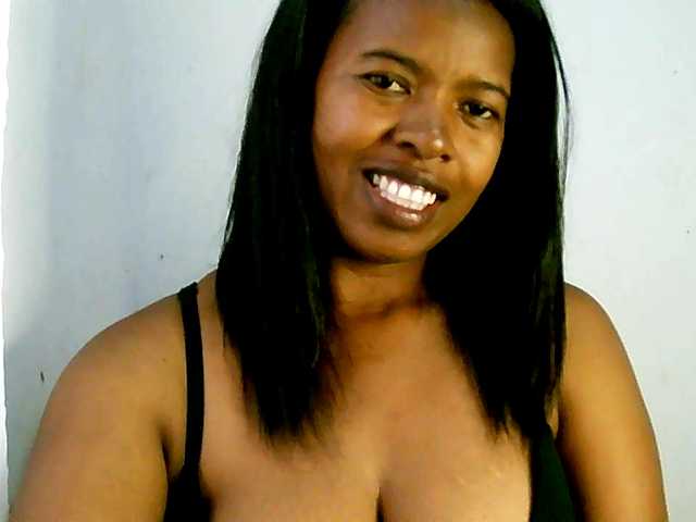 Edwiga's BongaCams show and profile