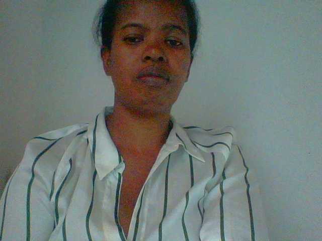 Edwiga's BongaCams show and profile