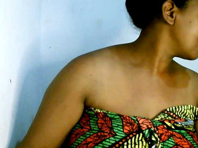 Edwiga's BongaCams show and profile