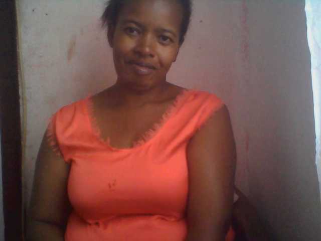 Edwiga's BongaCams show and profile