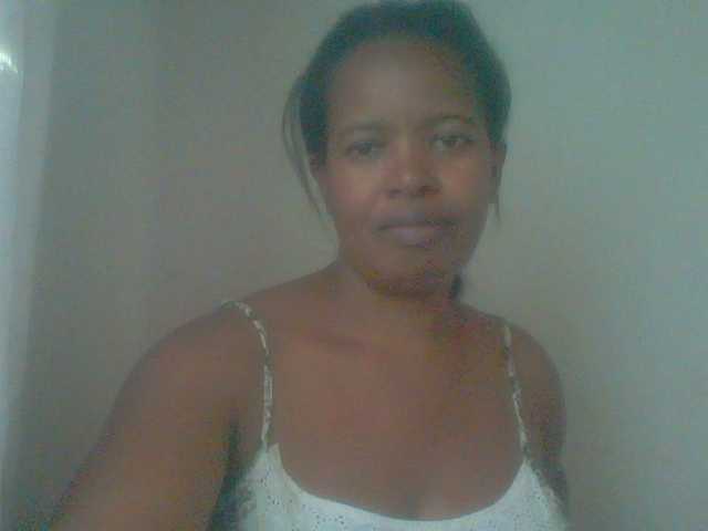 Edwiga's BongaCams show and profile