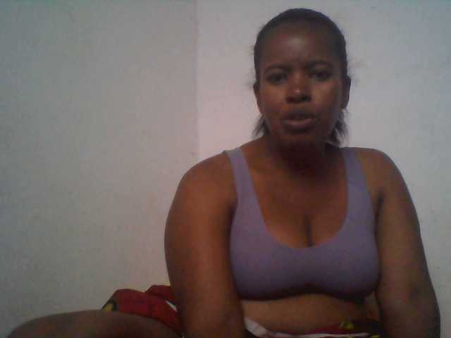 Edwiga's BongaCams show and profile