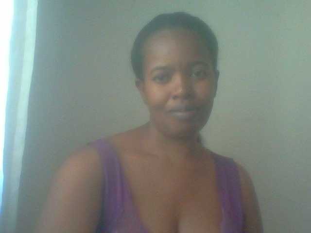 Edwiga's BongaCams show and profile