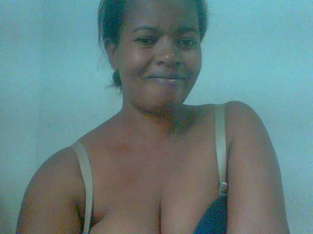 Edwiga's BongaCams show and profile