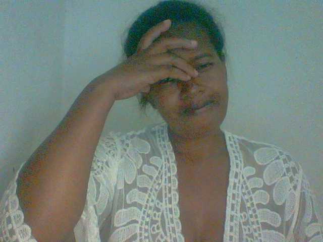 Edwiga's BongaCams show and profile