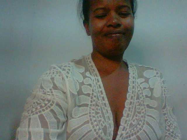 Edwiga's BongaCams show and profile