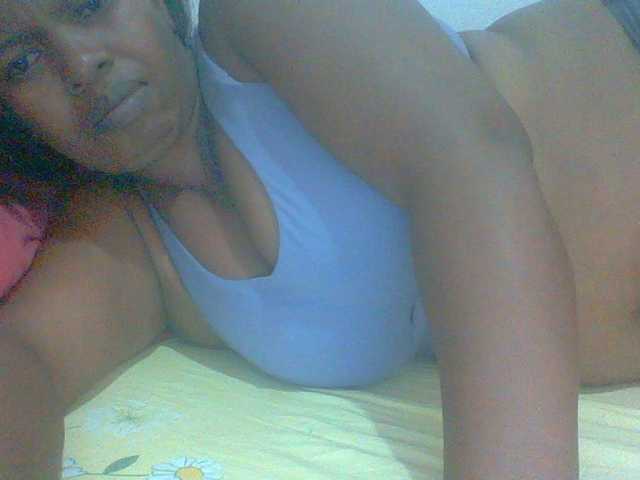 Edwiga's BongaCams show and profile