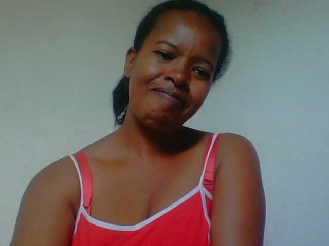 Edwiga's BongaCams show and profile