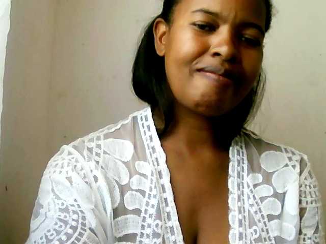 Edwiga's BongaCams show and profile