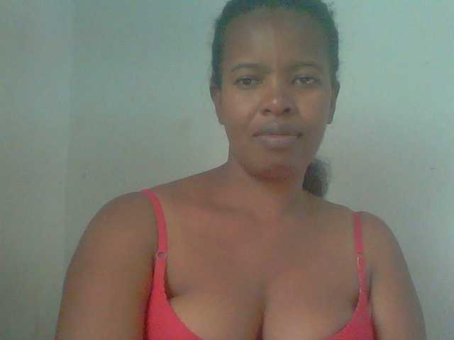 Edwiga's BongaCams show and profile