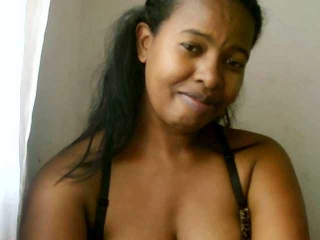 Edwiga's BongaCams show and profile