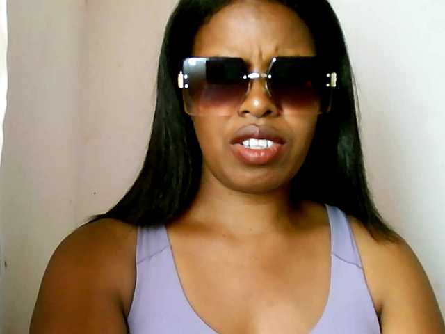 Edwiga's BongaCams show and profile