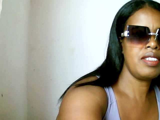 Edwiga's BongaCams show and profile