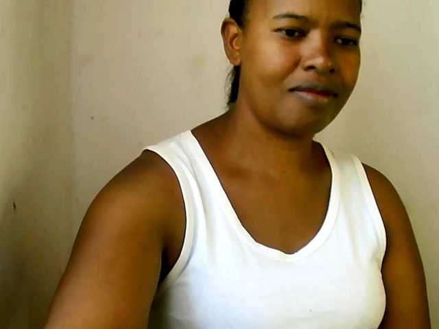 Edwiga's BongaCams show and profile