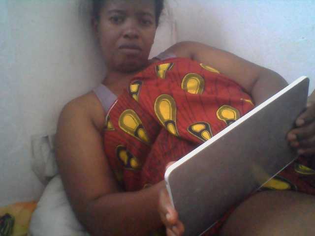 Edwiga's BongaCams show and profile