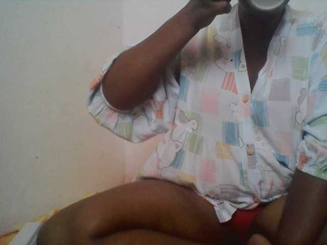 Edwiga's BongaCams show and profile