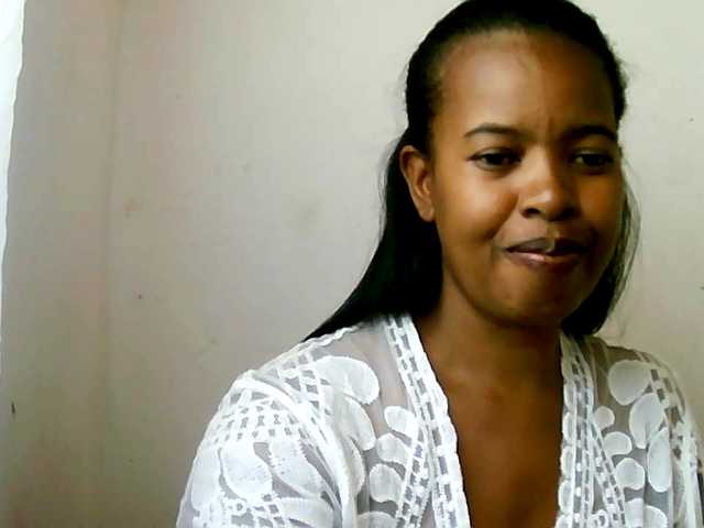 Edwiga's BongaCams show and profile