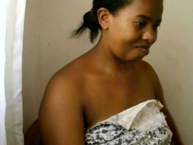 Edwiga's BongaCams show and profile