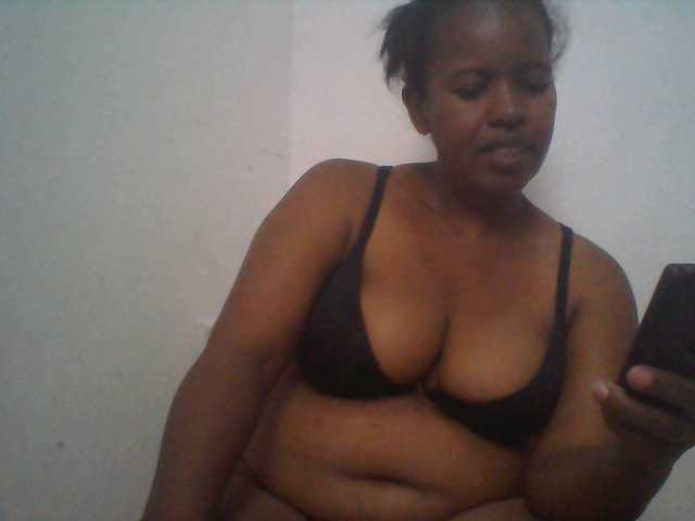 Edwiga's BongaCams show and profile