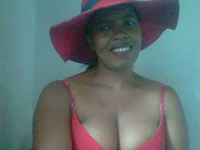 Edwiga's BongaCams show and profile