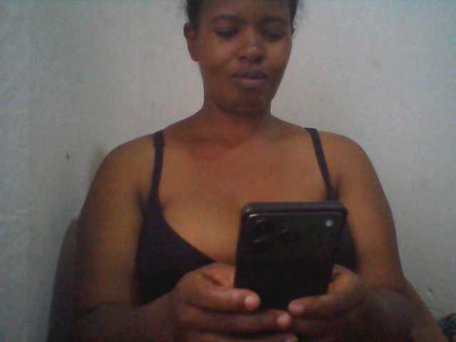 Edwiga's BongaCams show and profile