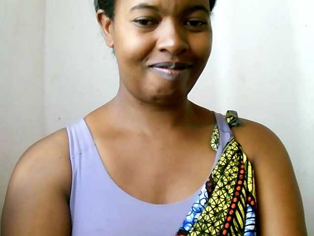 Edwiga's BongaCams show and profile