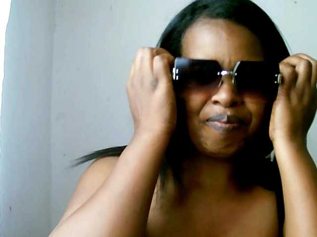 Edwiga's BongaCams show and profile