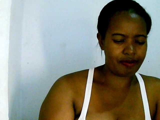 Edwiga's BongaCams show and profile