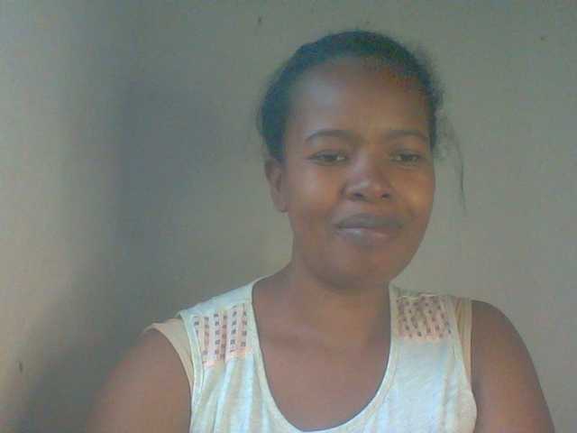 Edwiga's BongaCams show and profile