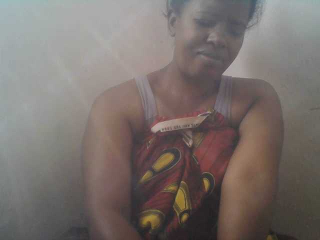 Edwiga's BongaCams show and profile