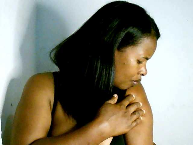 Edwiga's BongaCams show and profile