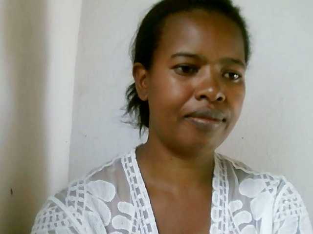 Edwiga's BongaCams show and profile