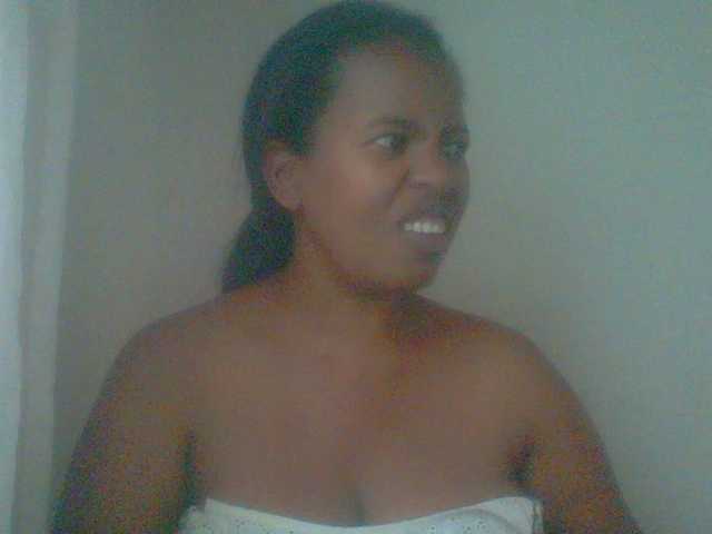 Edwiga's BongaCams show and profile