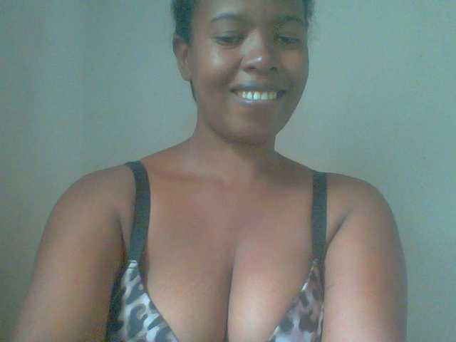 Edwiga's BongaCams show and profile