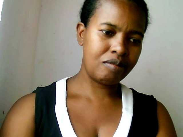 Edwiga's BongaCams show and profile