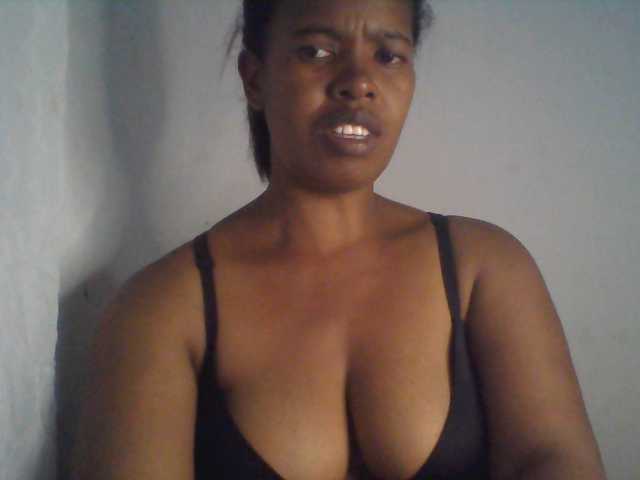 Edwiga's BongaCams show and profile