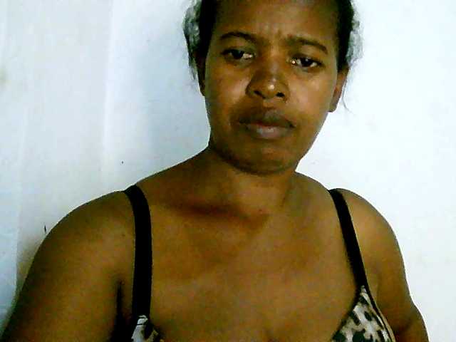 Edwiga's BongaCams show and profile