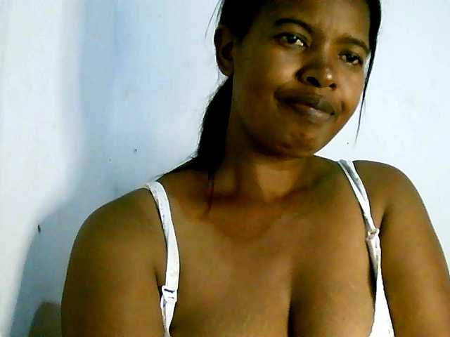 Edwiga's BongaCams show and profile