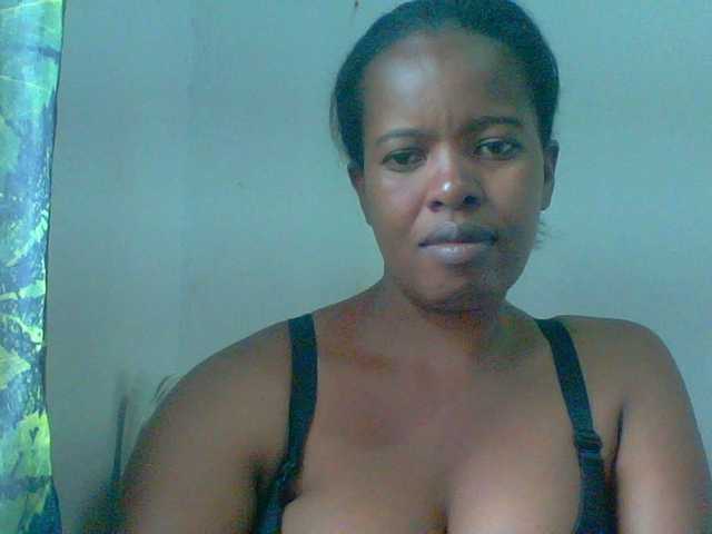 Edwiga's BongaCams show and profile